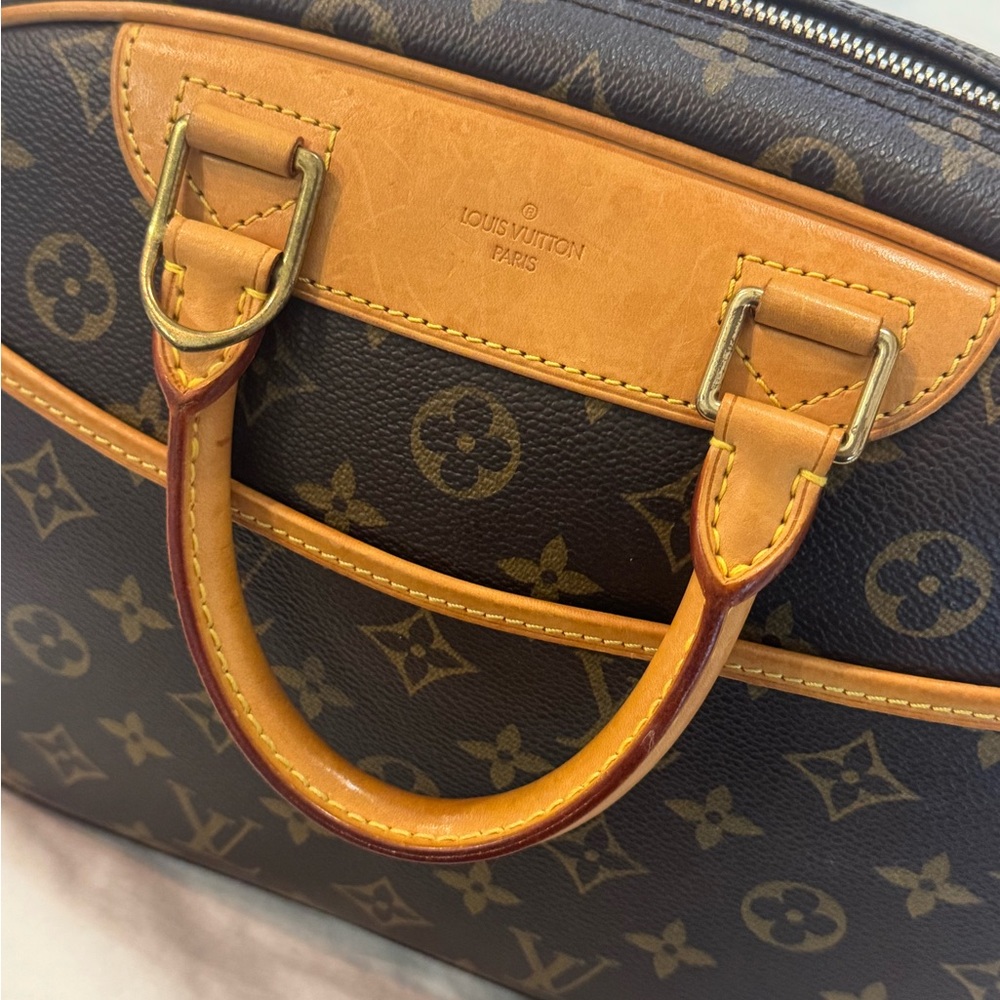 Louis Vuitton Brown Monogram Trouville Handbag - Picture 4 of 16